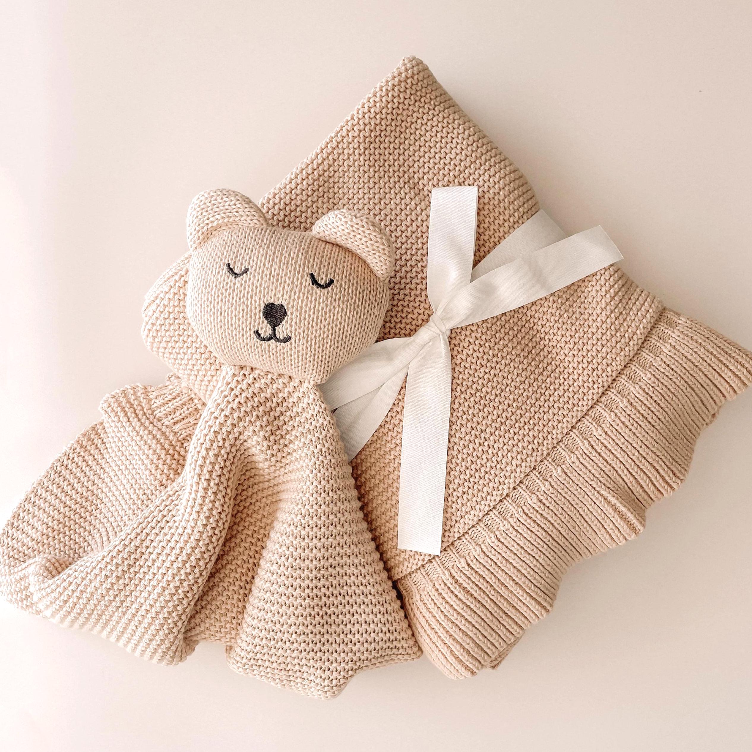 Organic Newborn Gift Set For Baby Shower Gift Box Set Sage Green Nursery Collection Knit Blanket Soft Yarn Accessory Cotton Infant