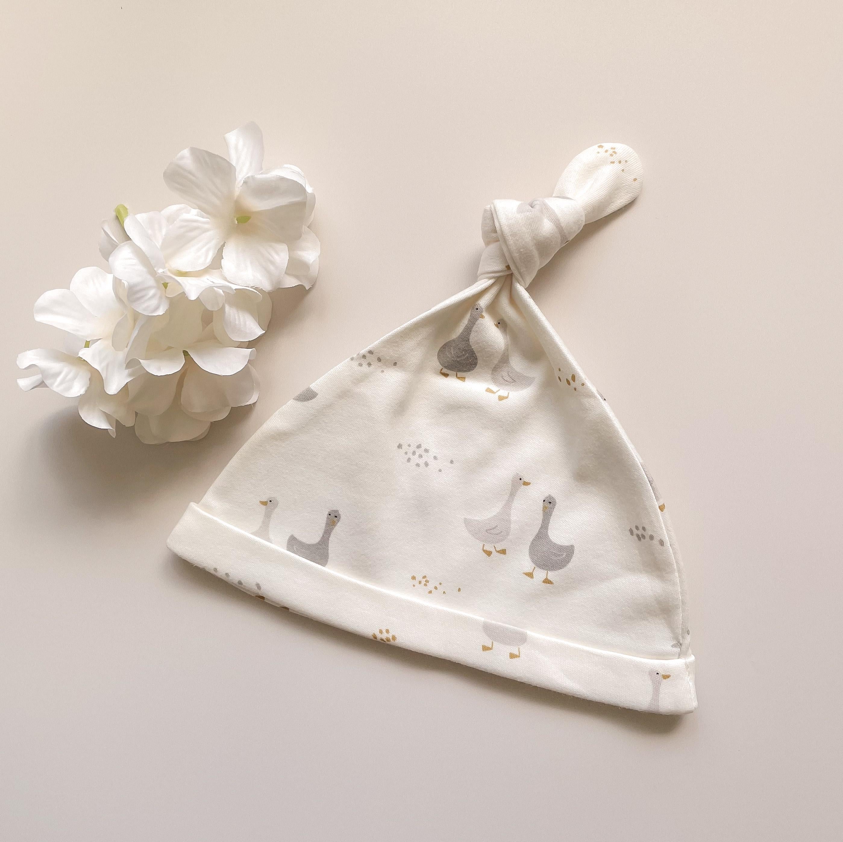 Goose Print Gift Set Stretch Cotton Baby Swaddle and Beanie Newborn Gift Birth Announcement